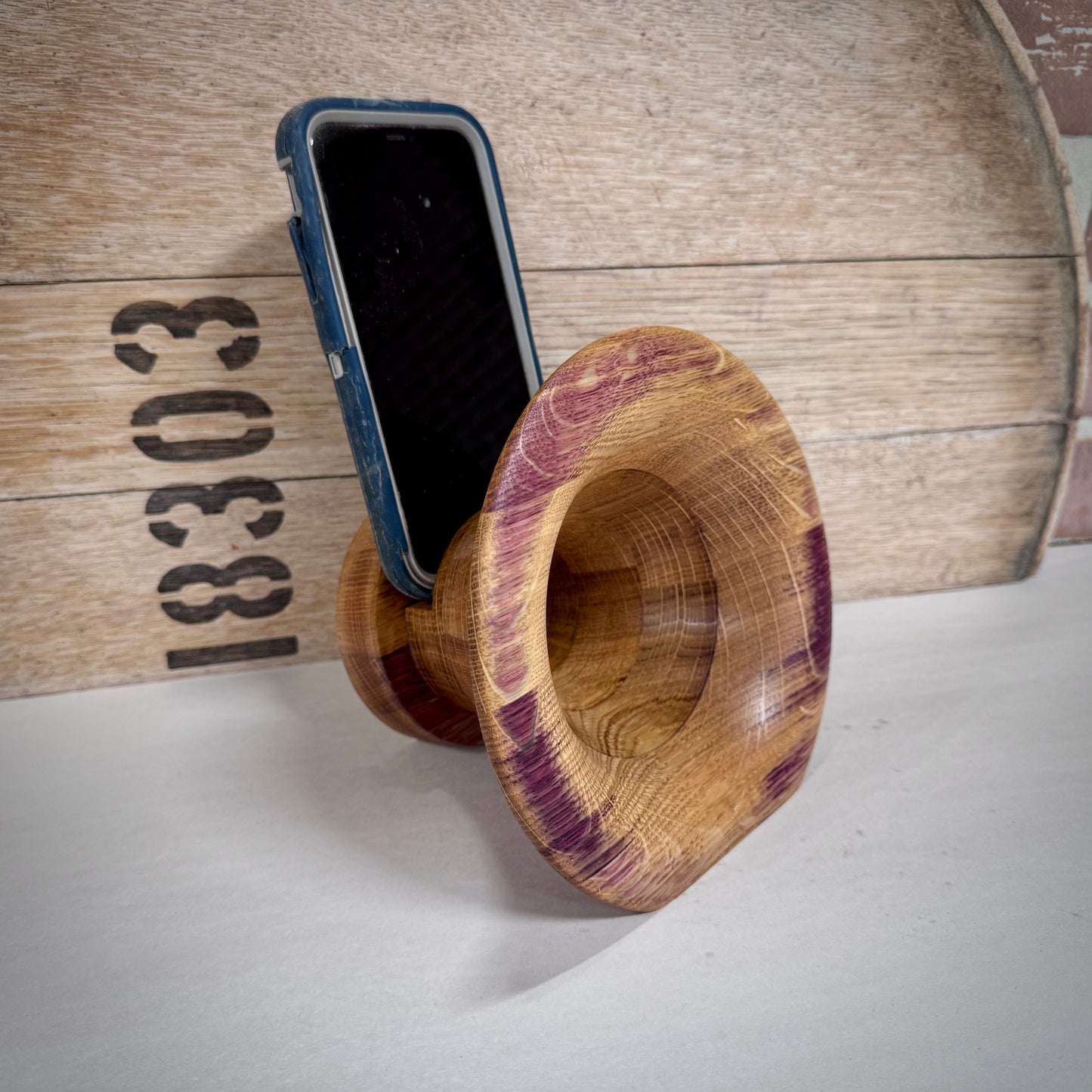 The Wine Barrel Magnifier