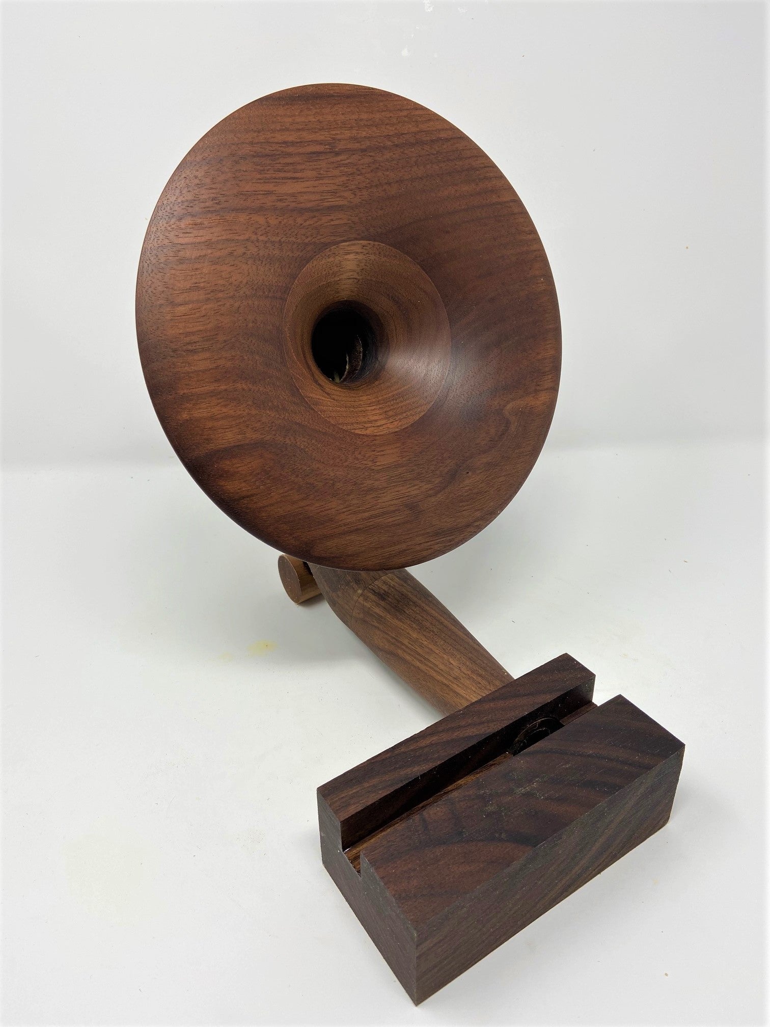 The Black Walnut Sherlock